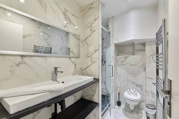 Vacation Rental for 4 Guests in Eiffel Tower, Paris, Picture 3