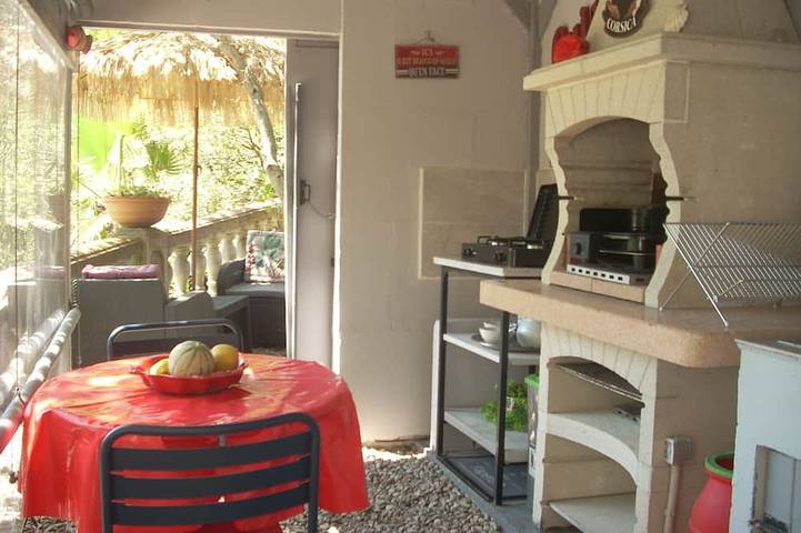 Maison d’hôte pour 2 personnes, avec piscine et jardin en Corse-du-Sud