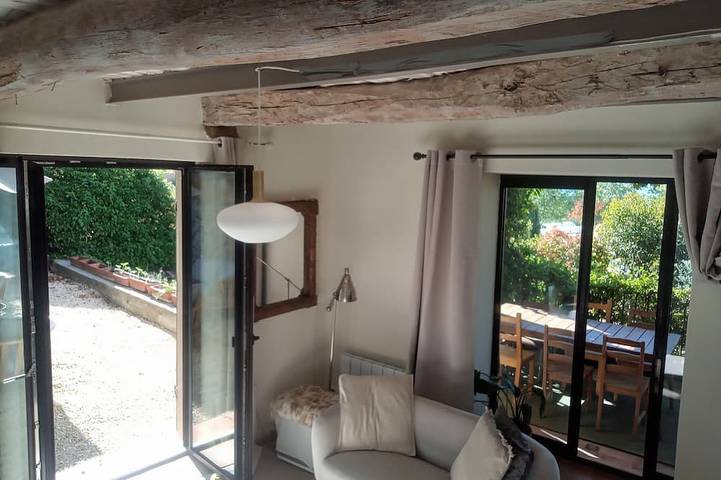 Gîte pour 2 personnes, avec Jardin à Vaugines