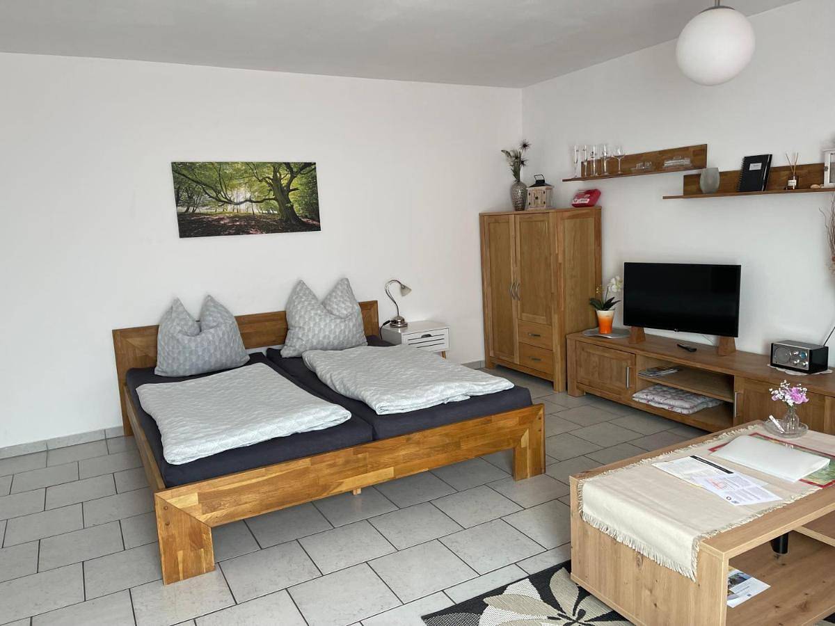 Ganze Wohnung, One-Bedroom Apartment in Naumburg, Saale-Unstrut