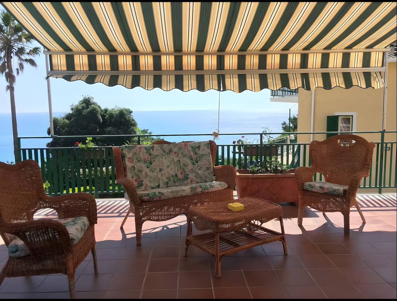Ferienhaus 'Villa Letizia_petit' mit Meerblick, Gemeinschaftspool & privatem Garten in San Lucido, Tyrrhenische Küste Kalabrien