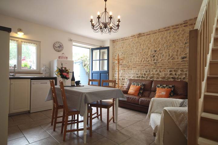 Gîte pour 4 personnes, avec jardin à Saint-Jouin-Bruneval - 2