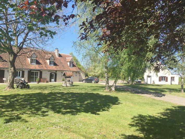 Gîte pour 4 personnes, avec Terrasse ainsi que Jardin et Vue à Neuvy-Saint-Sépulchre - 4