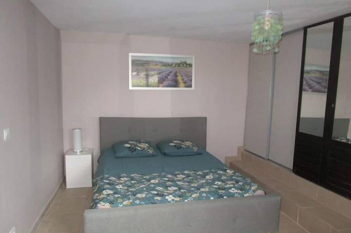 Gîte pour 6 personnes, avec terrasse et piscine à Carnoux-en-Provence - 2
