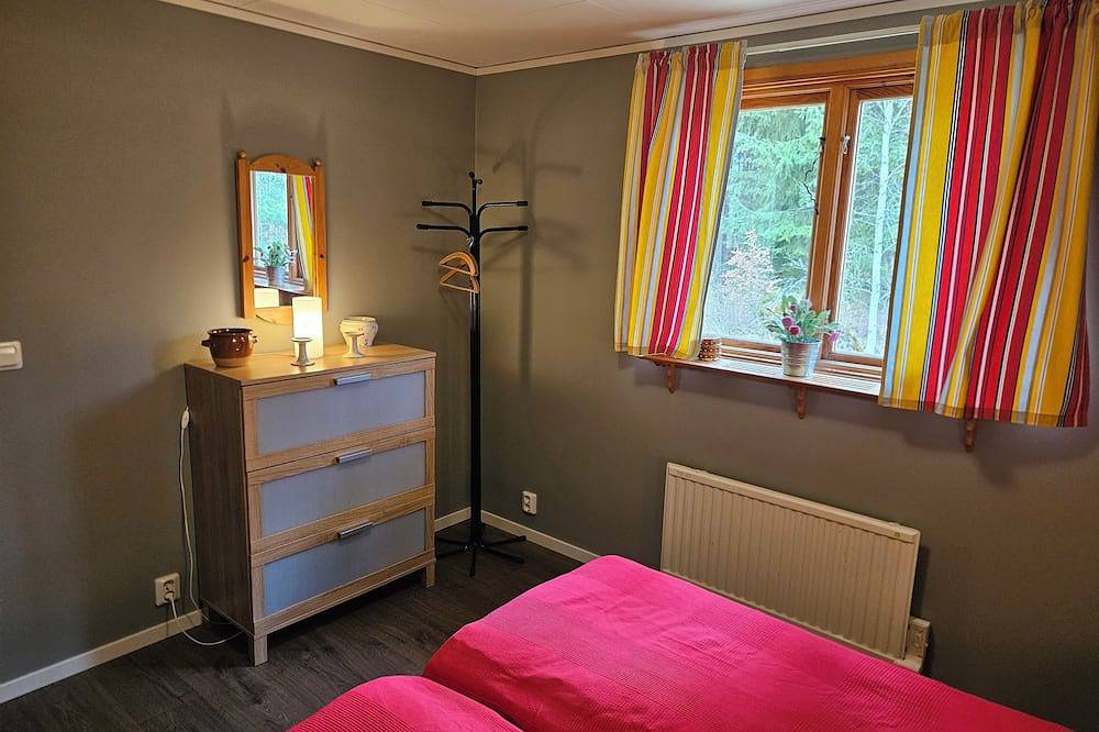 Stuga för 4 Personer med bubbelpool in Kalvshult, Kronobergs