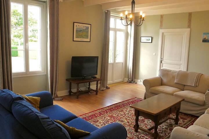 Gîte pour 8 personnes, avec terrasse et jardin à Saint-Quentin-de-Caplong - 4