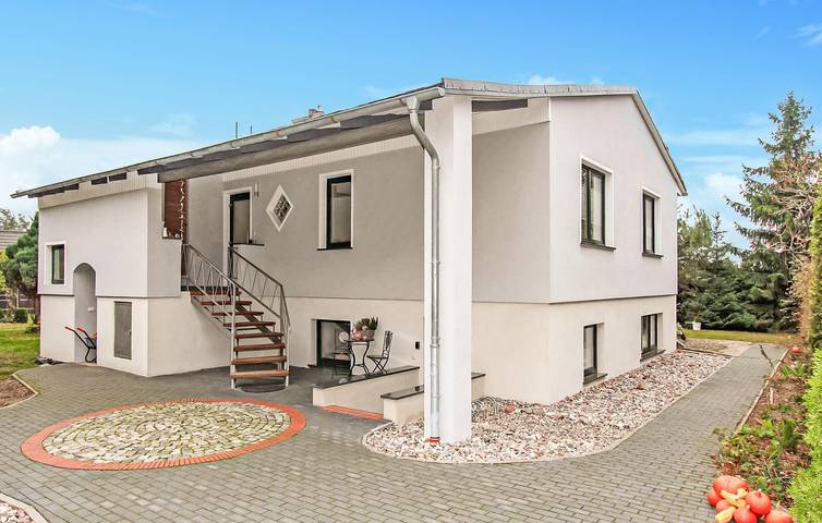 Ferienwohnung für 3 Personen, mit Terrasse in Vogelsang-Warsin