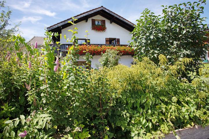 Ferienwohnung für 4 Personen, mit Balkon und Garten in Fischbachau - 2
