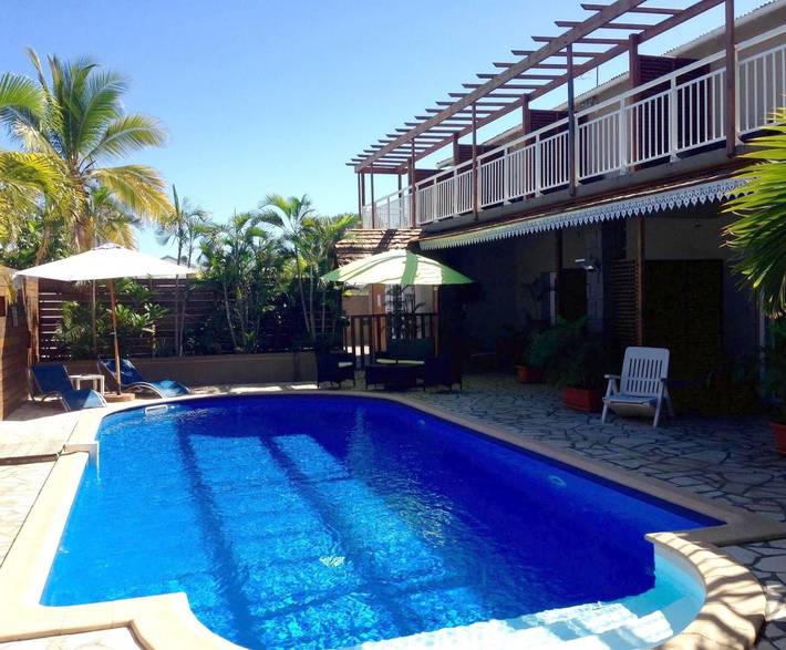 Hôtel pour 2 personnes, avec piscine et jardin dans Saint-Gilles les Bains - 3