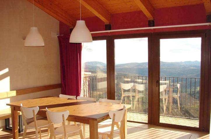 Casa rural para 5 personas, con balcón en Ares del Maestre