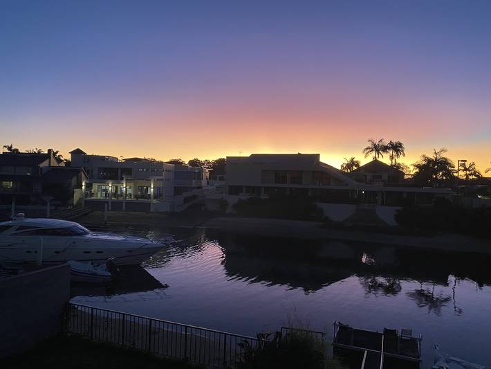 Holiday rental for 3 people, with balcony and garden in Surfers Paradise