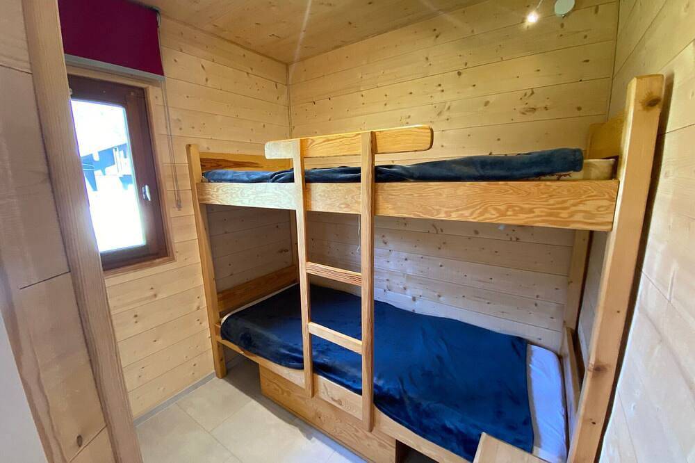 Apartamento entero, Estudio tranquilo cerca del centro de Abondance, balcón sur, casillero de esquí, aparcamiento in Abondance, Les Portes du Soleil