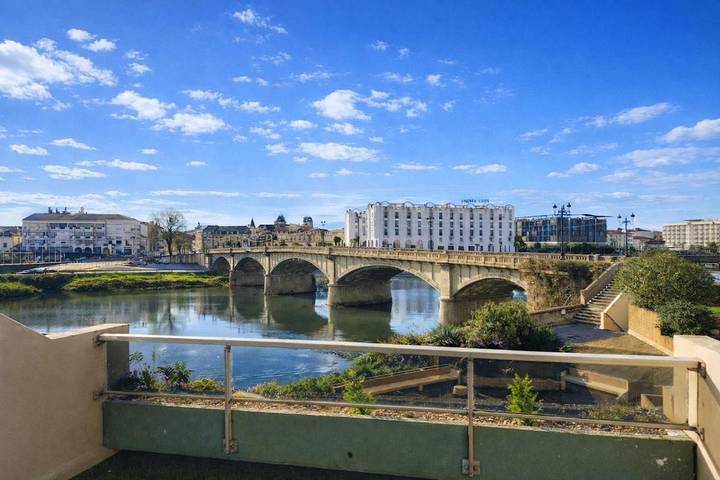 Gîte pour 2 personnes, avec Terrasse et Vue dans Multiplexe Grand Club - 3