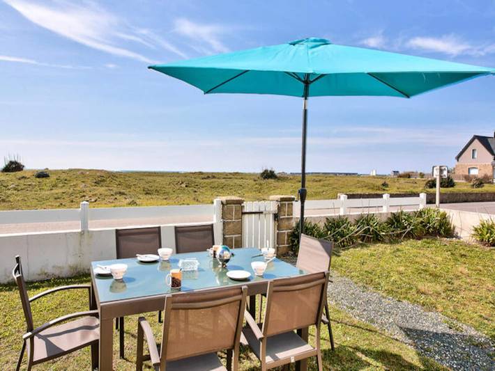 Location de vacances pour 8 personnes, avec piscine, adapté aux familles à Penmarch