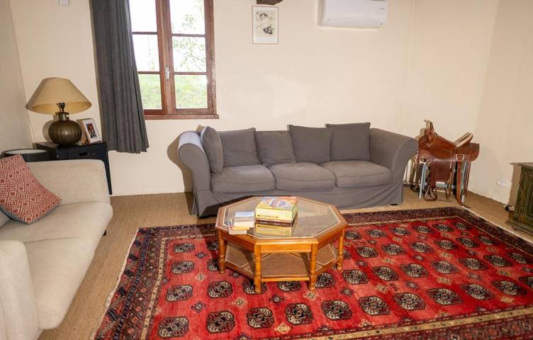 Location de vacances pour 10 personnes, avec jardin ainsi que vue et piscine à Chillac - 4