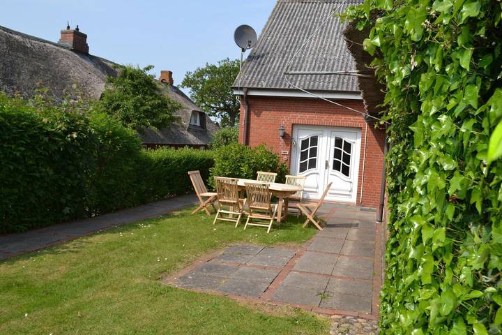 Ferienhaus für 6 Personen, mit Terrasse in Midlum - 2