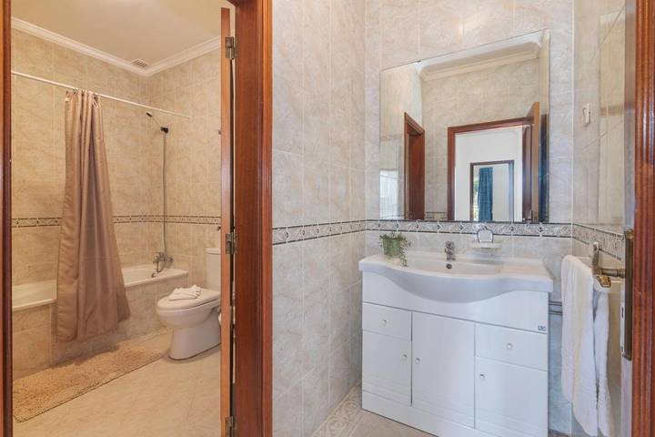 Parc de vacances pour 3 personnes, avec piscine ainsi que bassin pour enfant et jardin en Algarve - 4