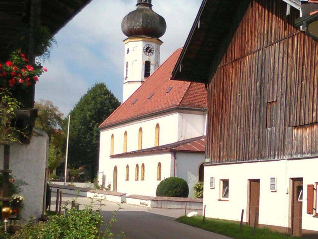 Adersberger Annemarie - Ferienwohnung - Ferienwohnung 50 qm 1G in Rottau, Grassau