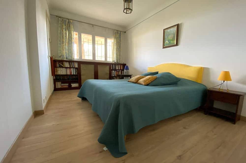 Beautifull Villa on the French Riviera Pool and Terrace in Spéracèdes, Cannes region