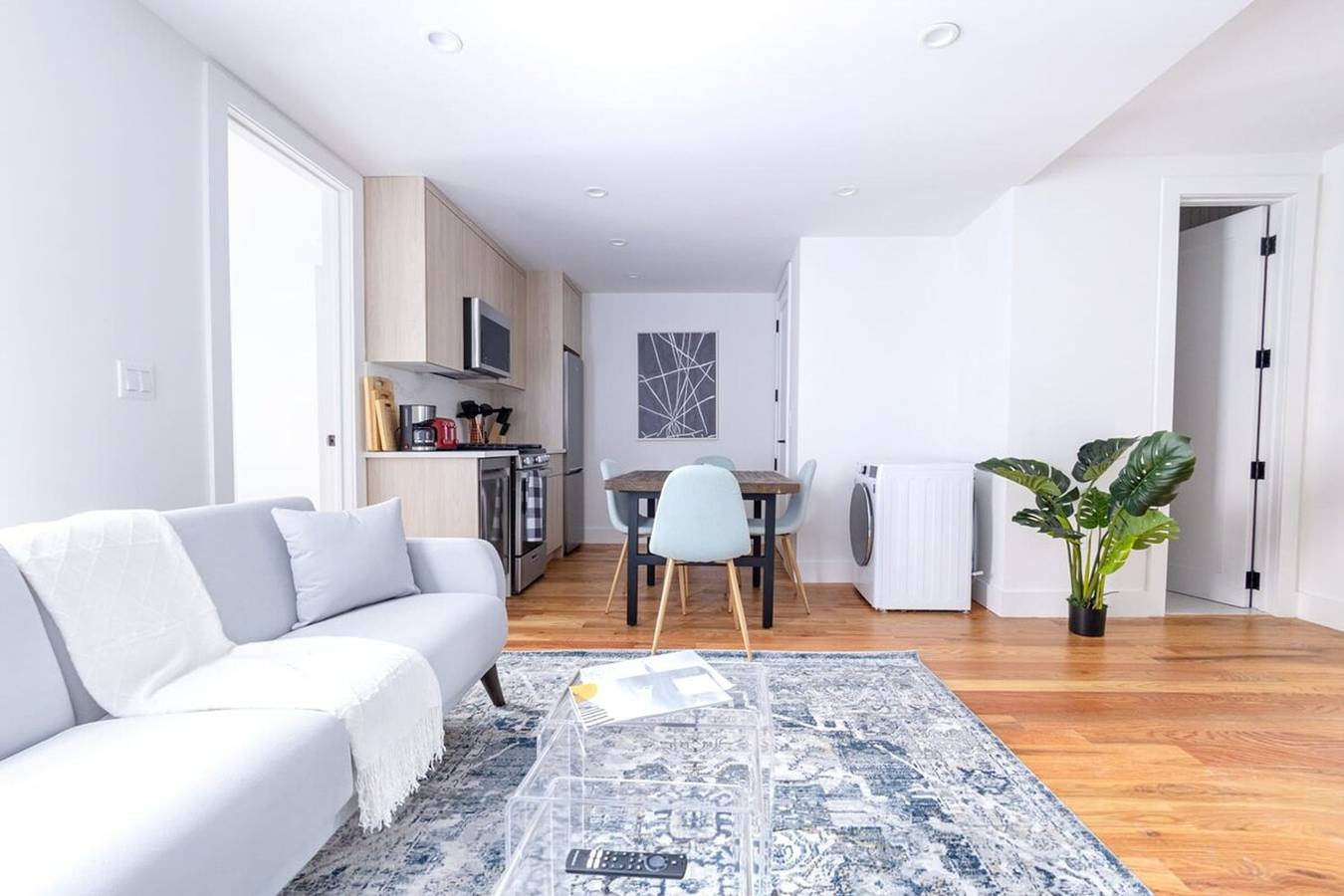 Appartamento intero, 323-2 Specious 2Br Williamsburg in Brooklyn, New York
