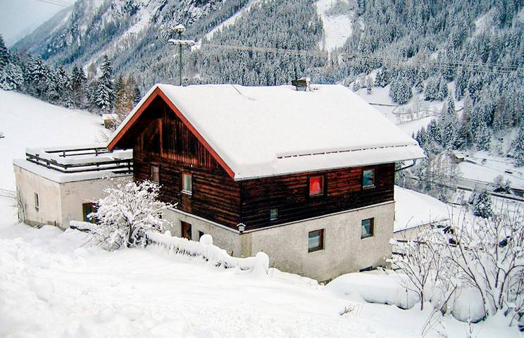 Ferienhaus für 34 Personen, mit Terrasse und Ausblick im Pitztal