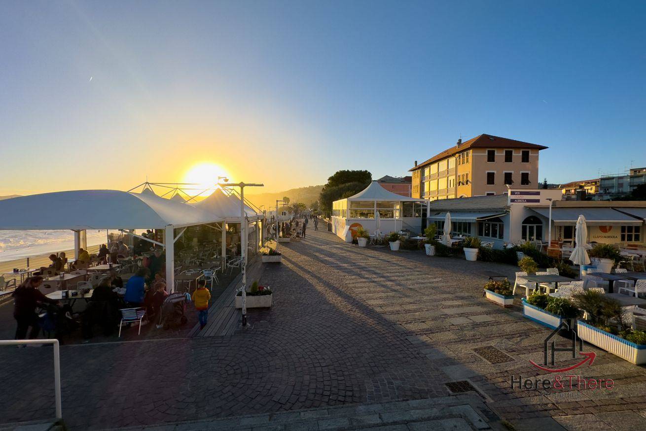Appartamento intero, [Blu Albisola] Sea 300m • Family • Free Wifi in Bagni Ulisse, Albisola Superiore