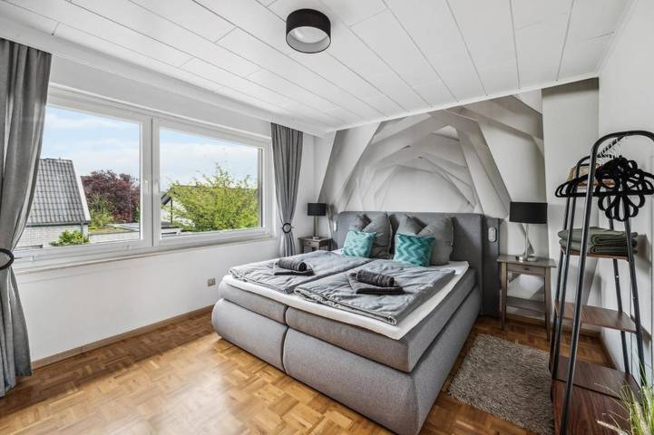Ferienwohnung für 6 Personen, mit Balkon und Terrasse in Dinslaken