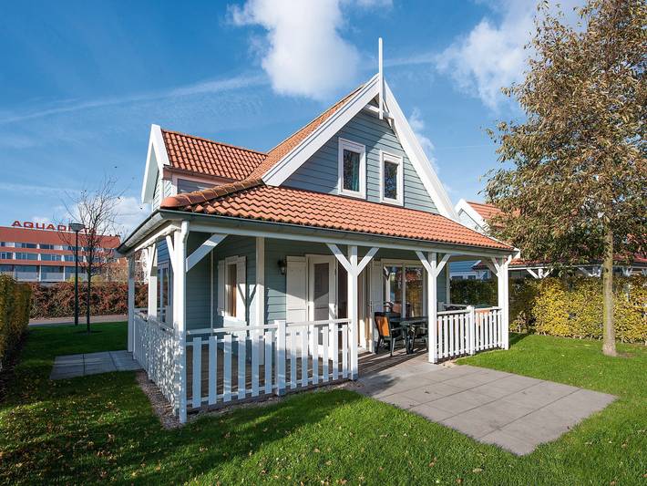 Ferienhaus für 6 Personen, mit Terrasse und Garten sowie Pool in Bruinisse
