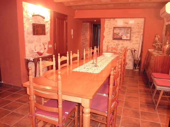 Casa de vacaciones para 18 personas, con Balcón y Terraza en Parc Natural de la Tinença de Benifassà - 3