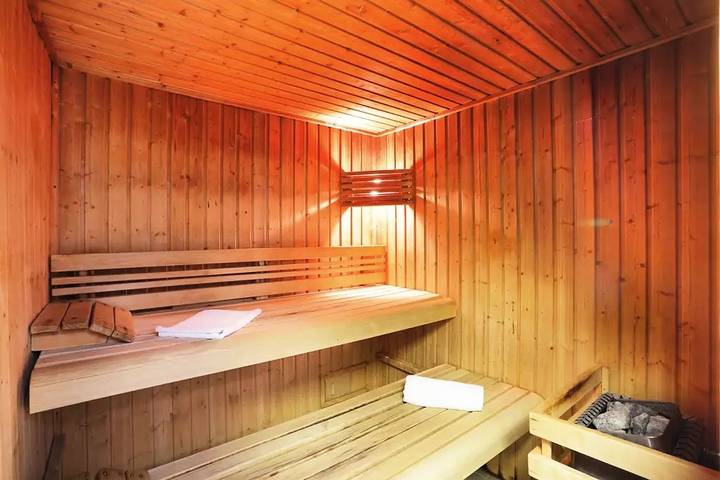 Chalet pour 6 personnes, avec piscine et sauna à Fontcouverte-la-Toussuire - 4
