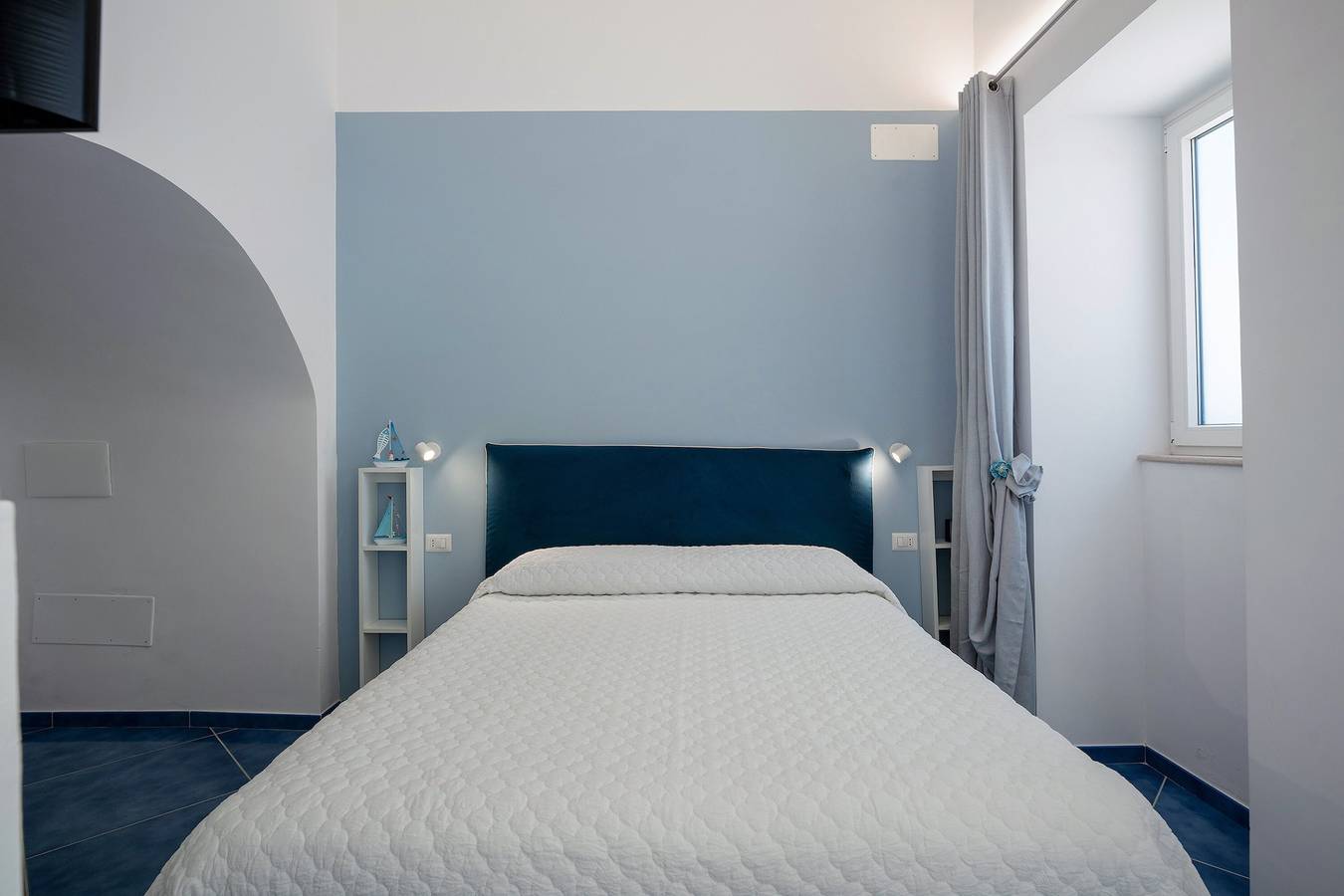 Zimmer 'Amalfi Sea View' mit Meerblick, Wlan und Klimaanlage in San Michele (Salerno), Amalfiküste