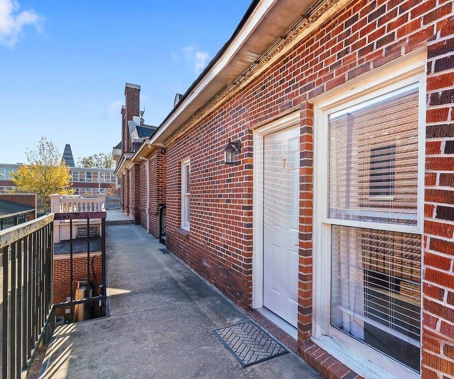 Ganze Wohnung, Across from Campus! Magnolia Linenco #7 Downtown Au in Auburn (AL), Alabama