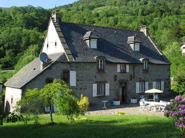 Manoir pour 14 personnes, avec jardin et terrasse en Auvergne