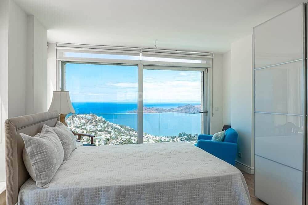 Aegean Sea View Villa • Panoramic Bliss in Bodrum, Provinz Muğla