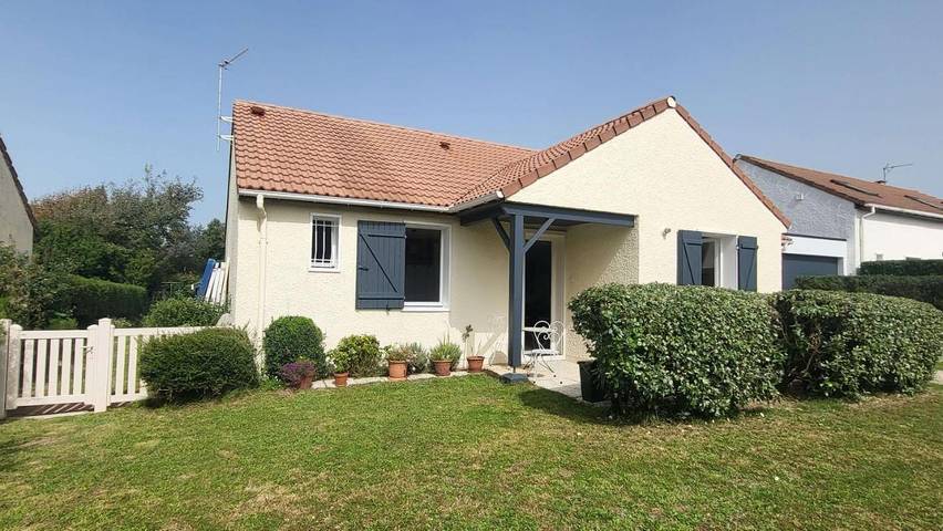Location de vacances pour 2 personnes, avec terrasse et vue dans Golf de Wimereux