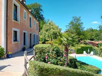 Cottage pour 2 personnes, avec jardin et piscine à Sarlat-la-Canéda