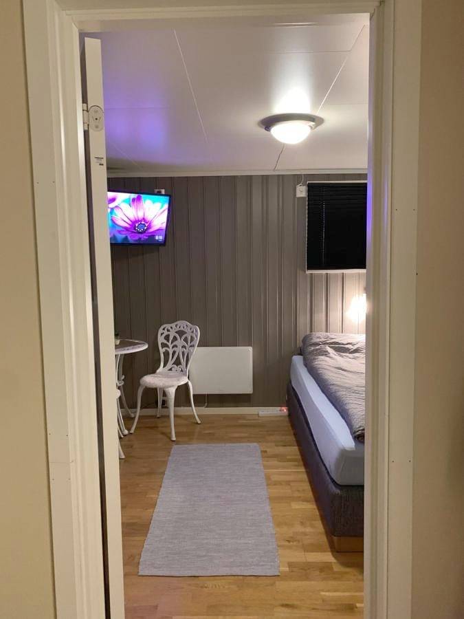 Appartement entier, Cozy & private room in the middle of Lofoten in Leknes, Vestvågøy