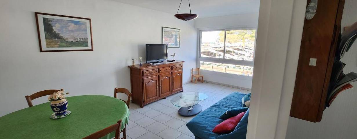 Gîte pour 4 personnes, avec vue et balcon dans Port De Fecamp - 3