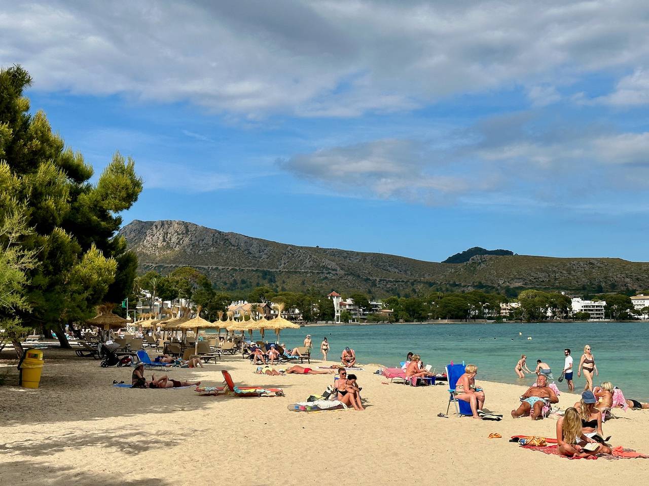 Entire apartment, Pinewalk Apartment Windsong on the beach in Port de Pollença, Pollença