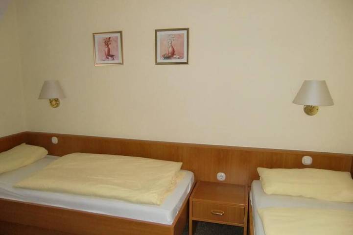 Ferienhaus für 4 Personen, mit Garten und Pool am Beetzsee - 3