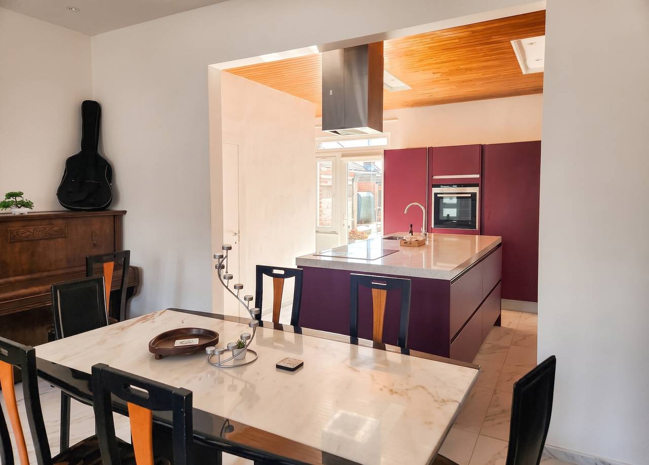 Geräumiges Haus mit 4 Schlafzimmern in Brunehaut am See in Brunehaut, Hennegau