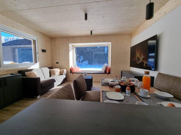 BnB für 2 Personen, mit Terrasse und Garten sowie Ausblick in Neustift im Stubaital