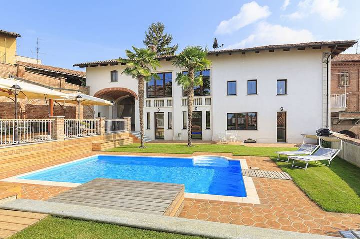 Ferienhaus für 10 Personen, mit Whirlpool und Garten sowie Sauna