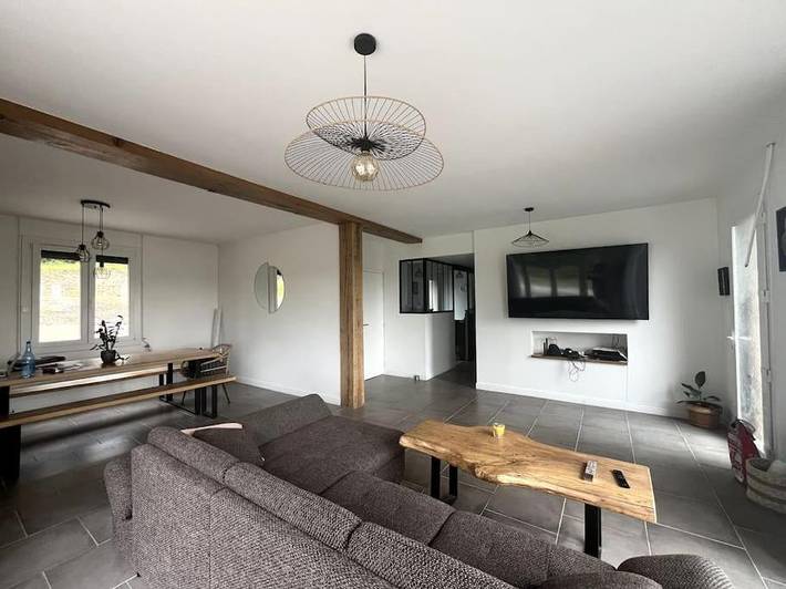 Location de vacances pour 14 personnes, avec jardin ainsi que vue sur le lac et vue à Éguzon-Chantôme - 3