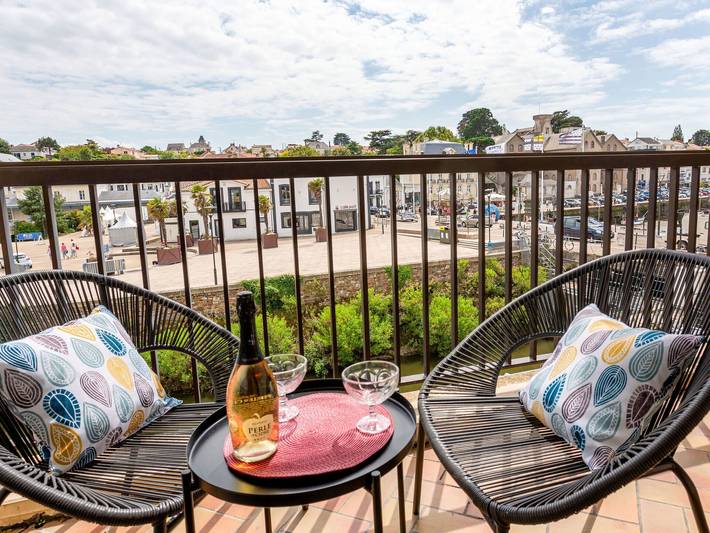 Gîte pour 4 personnes, avec balcon dans Gare De Pornic - 4