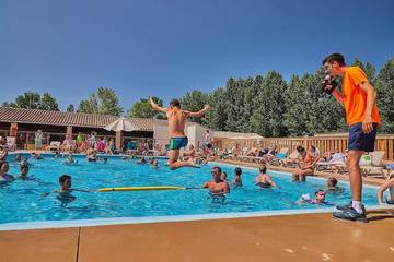 Camping pour 4 Personnes dans La Tranche-sur-Mer, Vendée, Photo 1