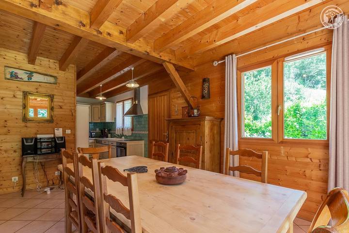 Gîte pour 8 personnes, avec jardin et terrasse à Entremont-le-Vieux - 4