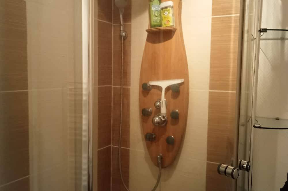 Appartement entier, Le Lioran Appart Terrasse dans un chalet au Rocher du Cerf à 500 m de la station in Le Lioran, Laveissière