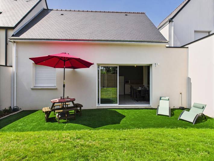 Gîte pour 4 personnes, avec jardin, adapté aux familles à Le Tour-du-Parc - 2