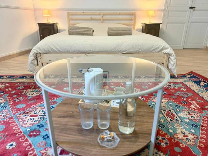 Location de vacances pour 3 personnes, avec vue et piscine ainsi que jardin et vue sur le lac dans Parc naturel régional de la Montagne de Reims - 4